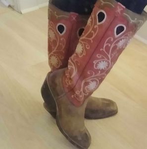 Super cute and perfectly broken in